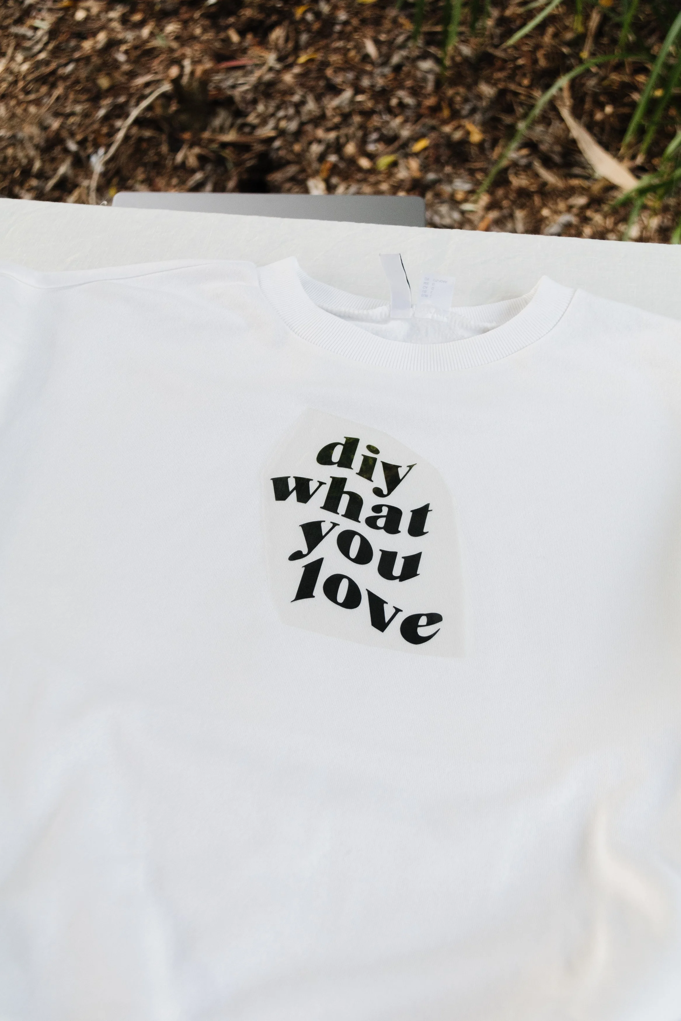 How To Personalise Sweatshirts with Cricut Smor Home